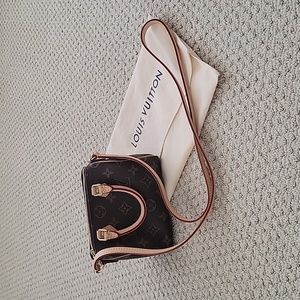 Louis vuitton speedy nano